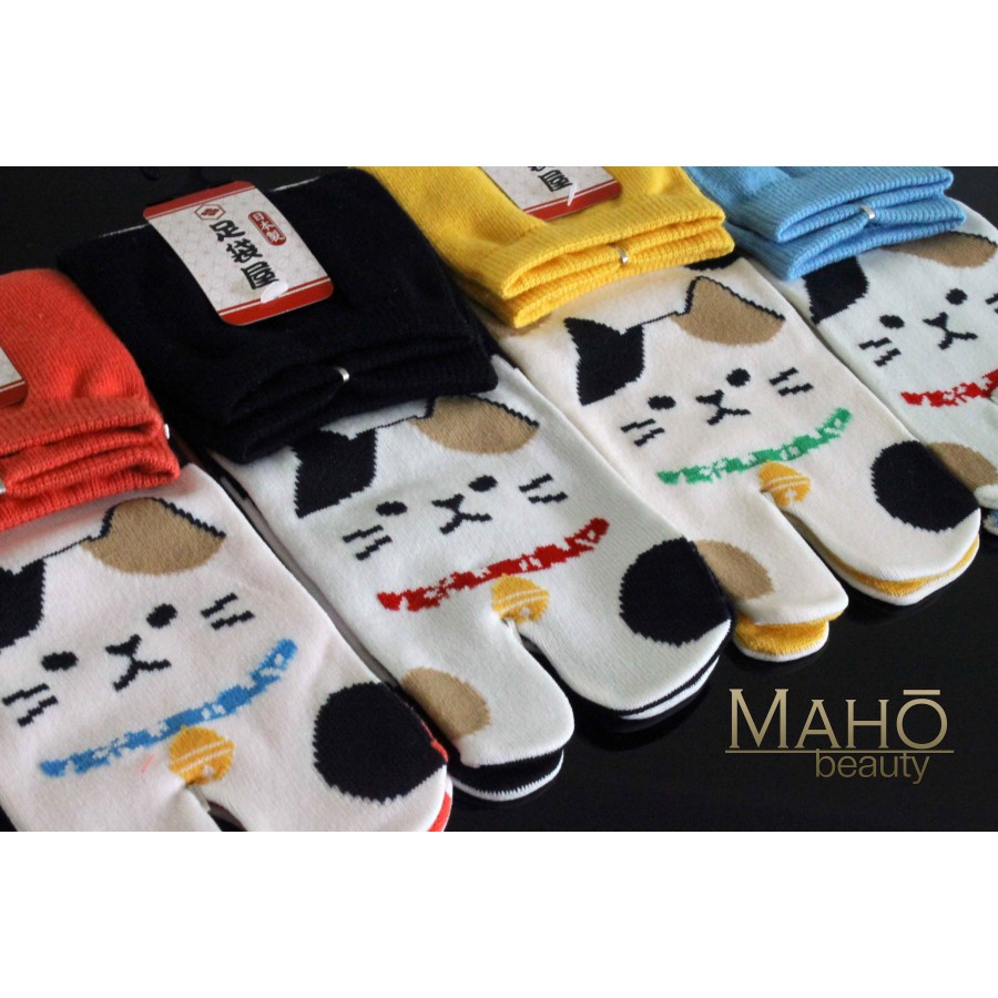 Japanese Tabi Socks Cat Black and White 