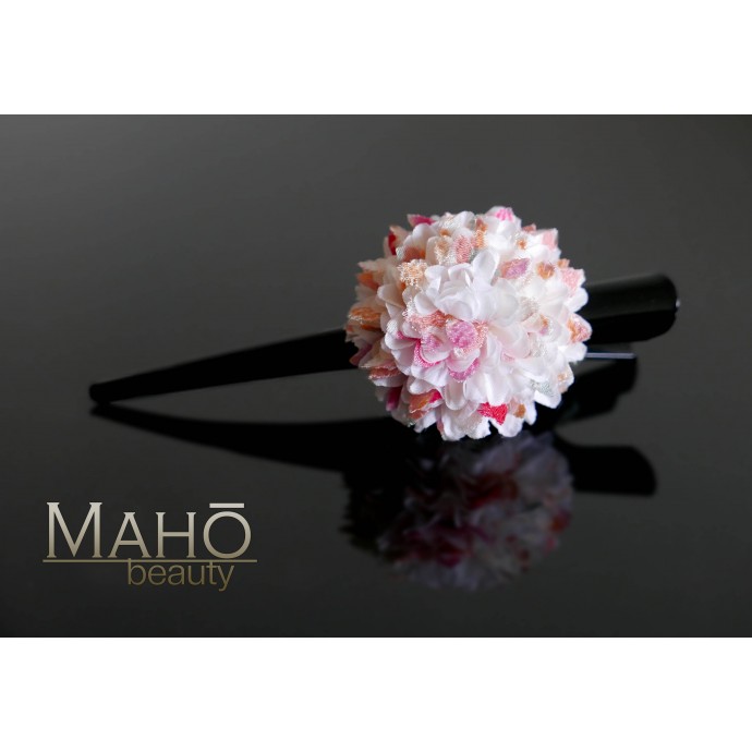JAPANESE hair clip: Glamorous kimono pattern flower „White Dahlia“