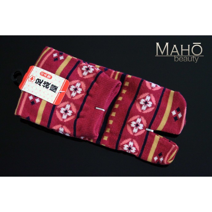 MADE IN JAPAN TABI SOCKS: Red patterns 22 – 25 cm