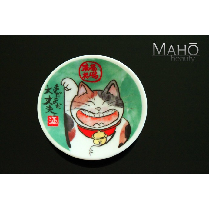 Cute Japanese design fridge magnet plate 52 mm “Lucky cat” 